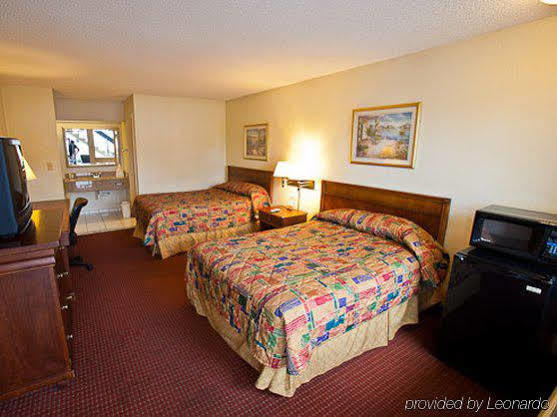 Key West Inn - Newport News Eksteriør billede